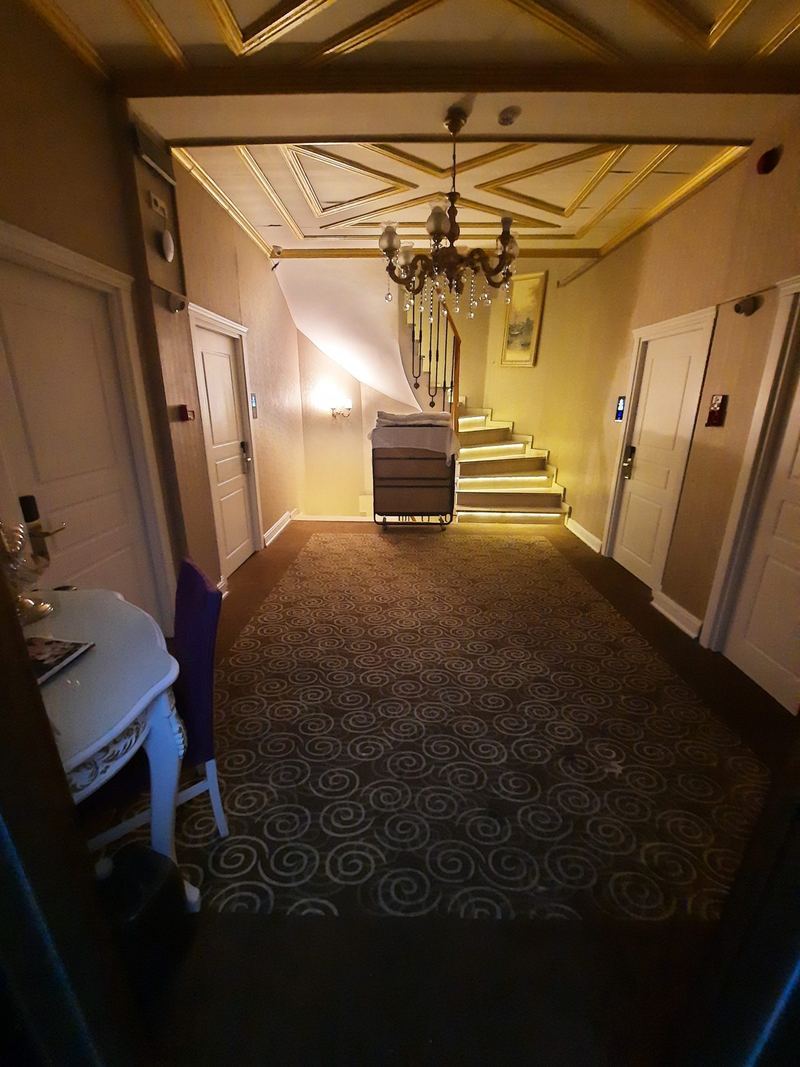Diamond Royal Hotel