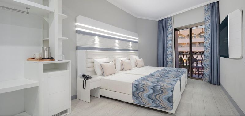Blue Marlin Deluxe Spa & Resort