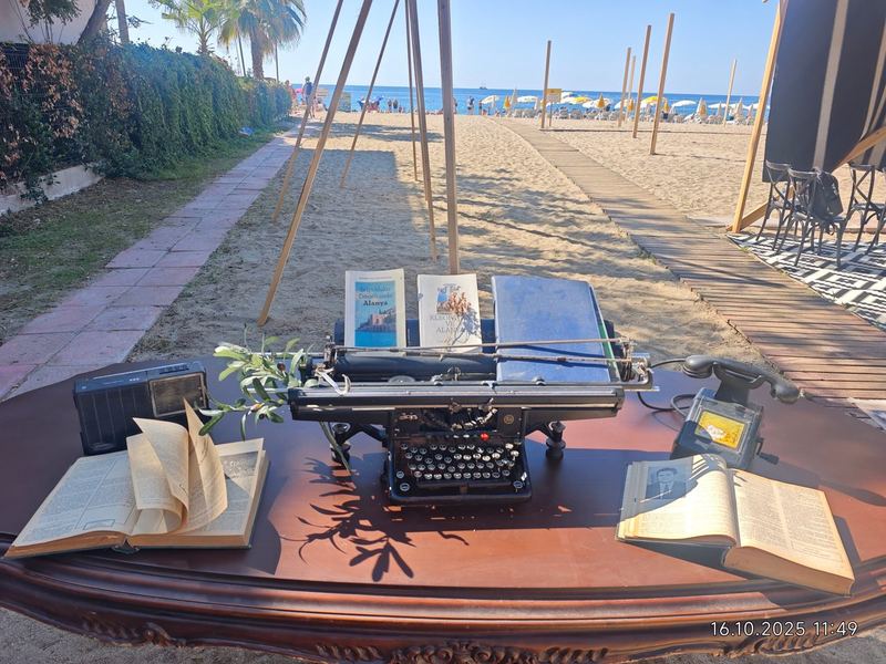 Cleopatra Golden Beach